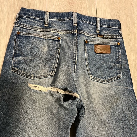 Wrangler Jeans - Picture 3 of 6